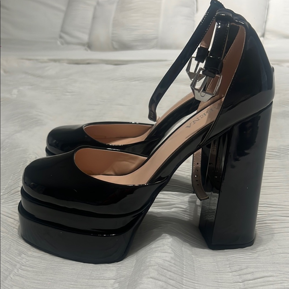 Black Platform Chunky Heels